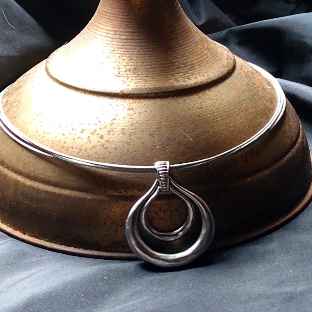 Metal Chrome Tone Double Circles Necklace